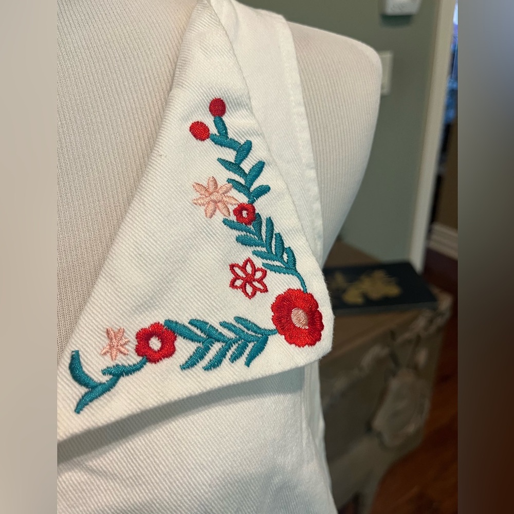 Sweet embroidered top